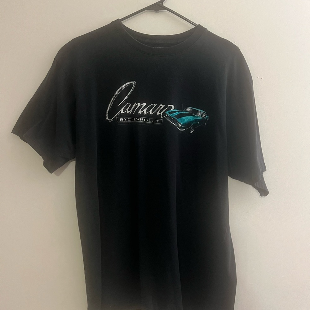 Newport Blue Men’s Black Classic Chevy Camaro Graphic Tee - size Large